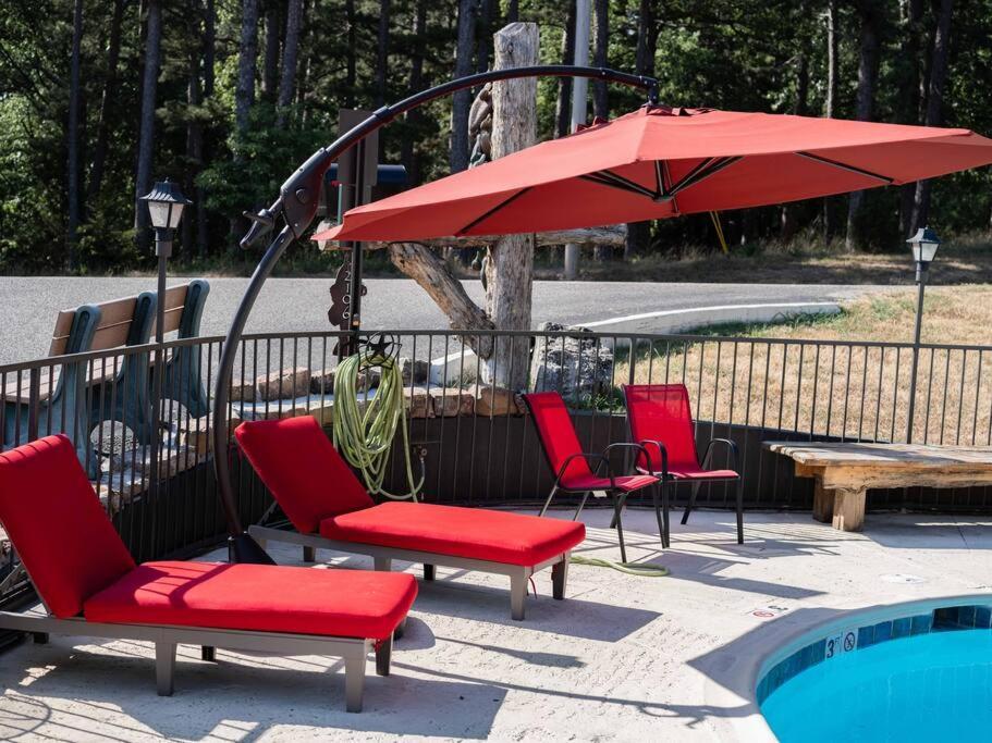 Stonegate Lodge King Bed, Wifi, 50In Roku Tv, Salt Water Pool Room #108 Eureka Springs Εξωτερικό φωτογραφία